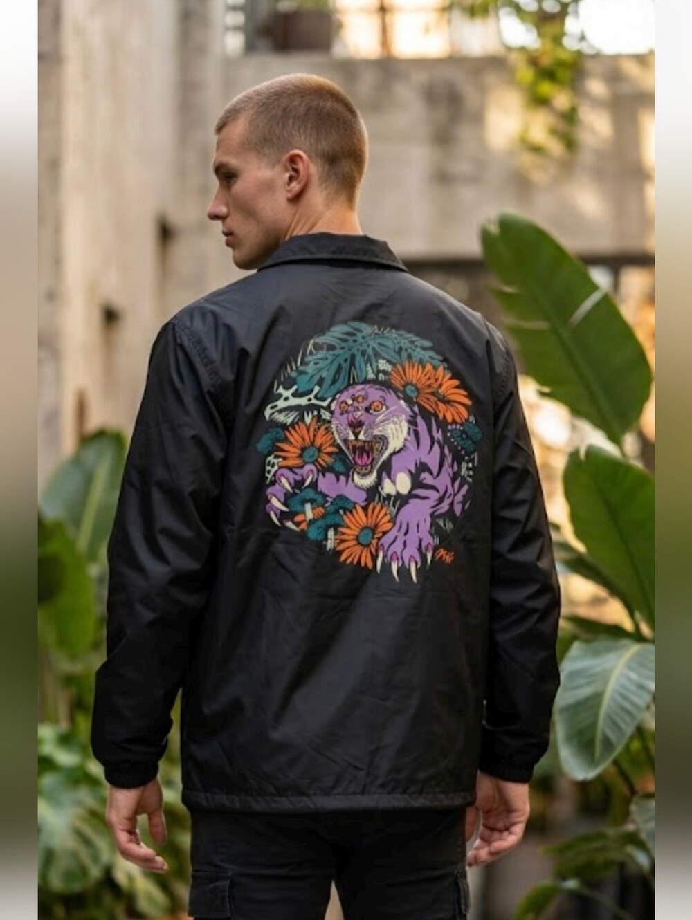 NWT Neff Black Men's Rain Jacket/ Windbreaker Eye Tiger Men Sz M.